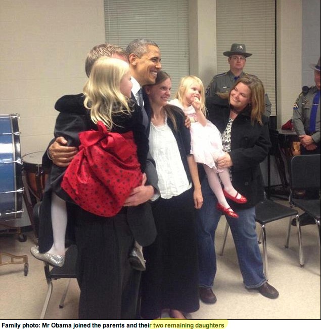 Sandy_Hook_school_shooting__President_Obama_prepares_to_address_Newtown_at_emotional_memorial_service_%7C_Mail_Online-20130107-213029.jpg