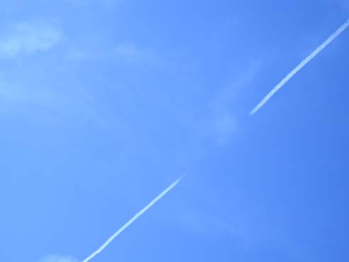 Broken Contrails and Contrails with Gaps – Contrail Science