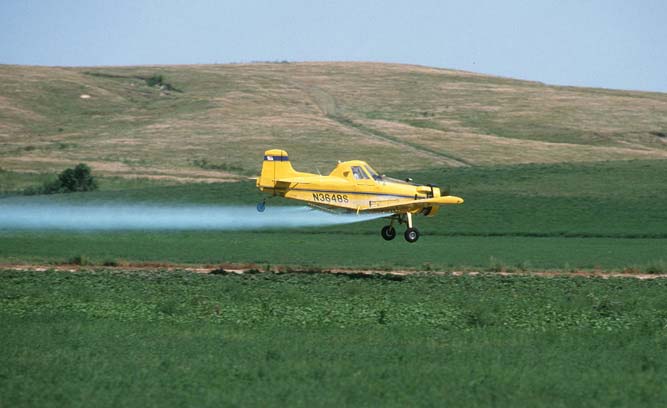 crop dusting plane