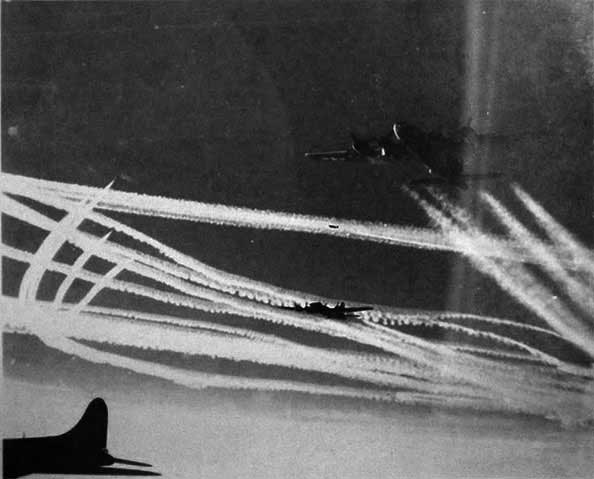 Boeing B-17 Flying Fortress Bombers Making Contrails In The, 49% OFF