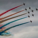 red_arrows_smoke_trails